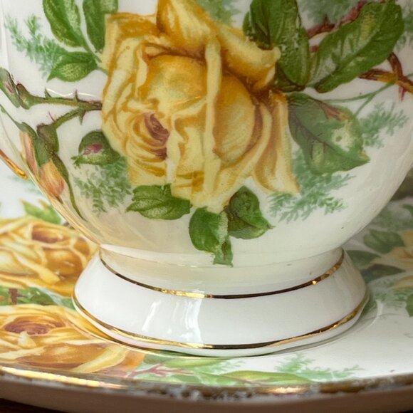 Royal Albert England Bone China Cup & Saucer Yellow Tea Rose Reg.№ 839056 1940s - Picture 7 of 15